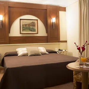 Hotel Pasarela, Siviglia